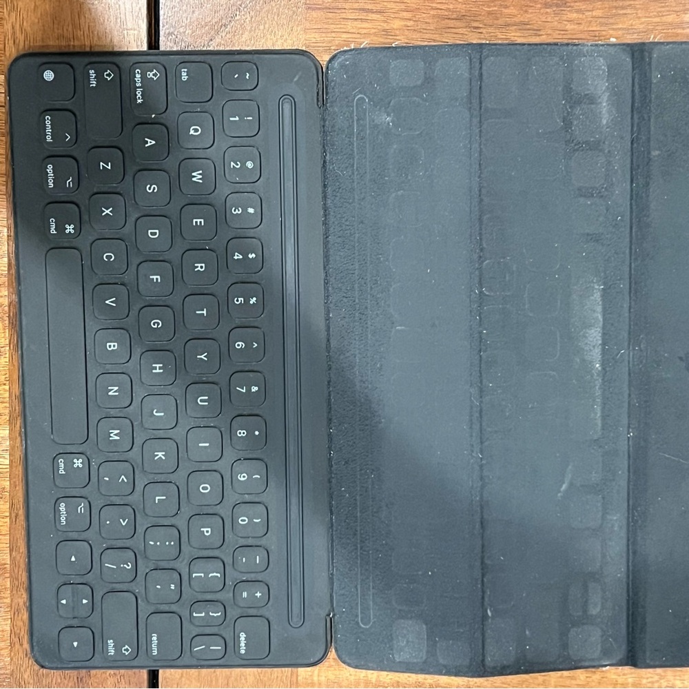 Apple Smart Keyboard